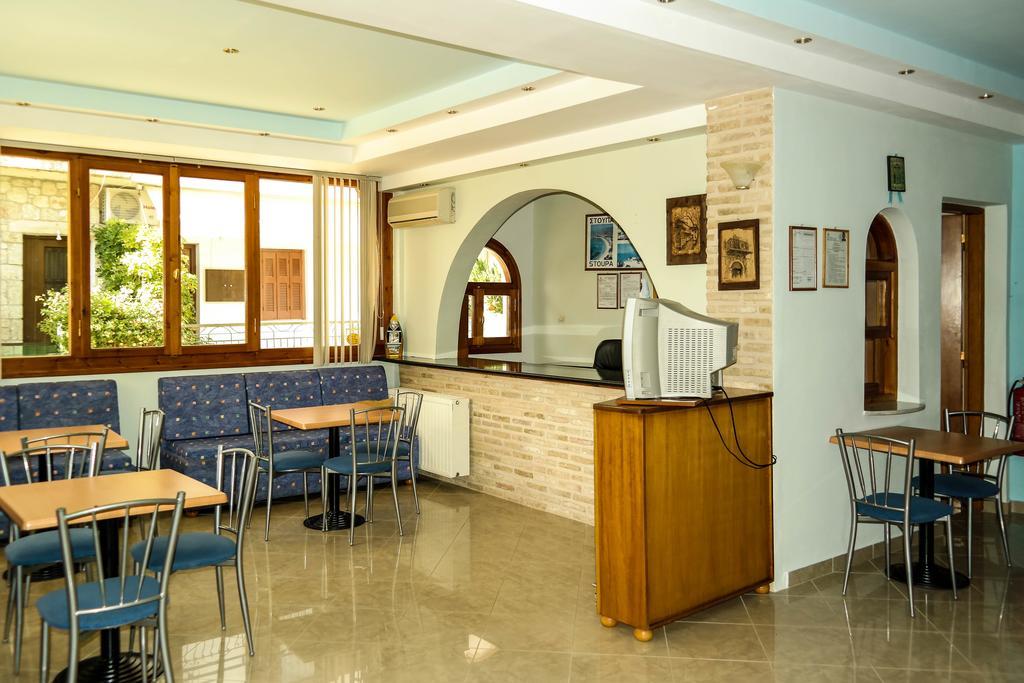 Maistreli Hotel Apartments Stoúpa Zewnętrze zdjęcie