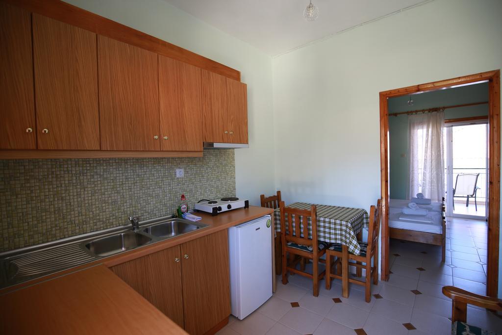 Maistreli Hotel Apartments Stoúpa Zewnętrze zdjęcie